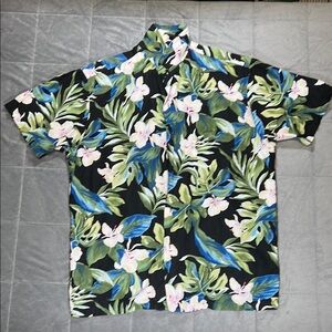 Paradise Found Tropical Floral Short Sleeve Shirt